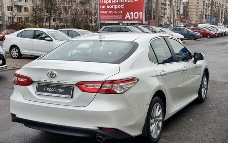 Toyota Camry, 2021 год, 3 690 000 рублей, 4 фотография