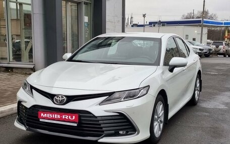 Toyota Camry, 2021 год, 3 690 000 рублей, 7 фотография