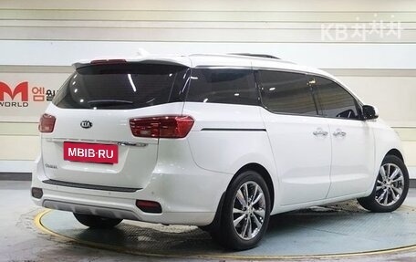 KIA Carnival III, 2020 год, 2 290 000 рублей, 4 фотография