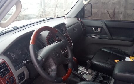 Mitsubishi Pajero III рестайлинг, 2004 год, 1 350 000 рублей, 4 фотография