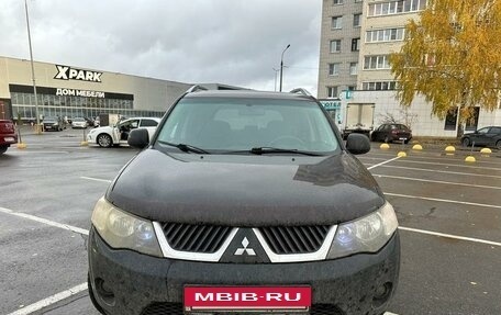 Mitsubishi Outlander III рестайлинг 3, 2007 год, 999 000 рублей, 2 фотография