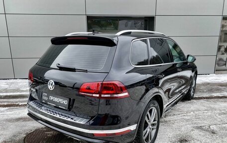 Volkswagen Touareg III, 2018 год, 3 810 000 рублей, 5 фотография