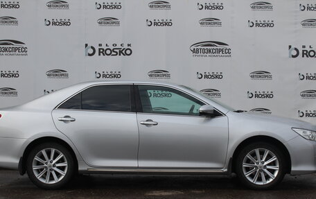 Toyota Camry, 2014 год, 1 870 000 рублей, 6 фотография