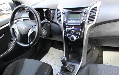 Hyundai i30 II рестайлинг, 2013 год, 720 000 рублей, 15 фотография