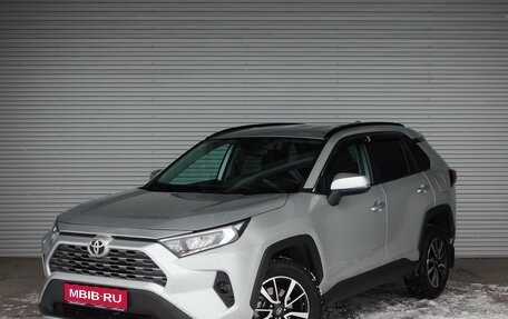 Toyota RAV4, 2020 год, 3 850 000 рублей, 1 фотография