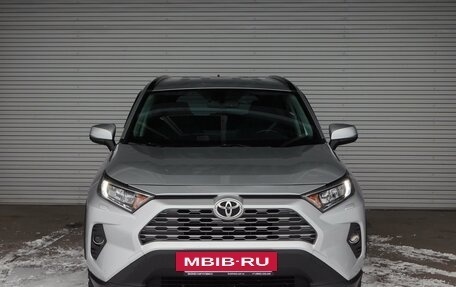 Toyota RAV4, 2020 год, 3 850 000 рублей, 2 фотография