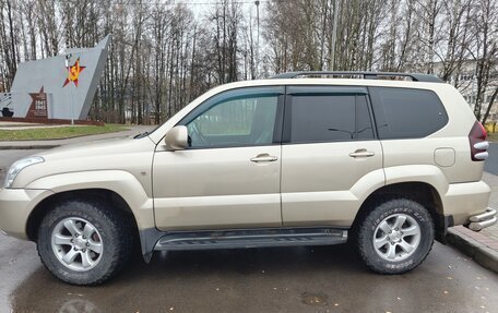 Toyota Land Cruiser Prado 120 рестайлинг, 2008 год, 2 900 000 рублей, 2 фотография