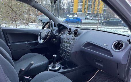 Ford Fiesta, 2006 год, 450 000 рублей, 14 фотография