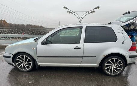 Volkswagen Golf IV, 2001 год, 300 000 рублей, 1 фотография