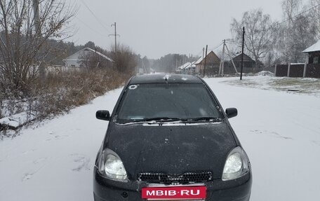 Toyota Vitz, 2000 год, 280 000 рублей, 3 фотография