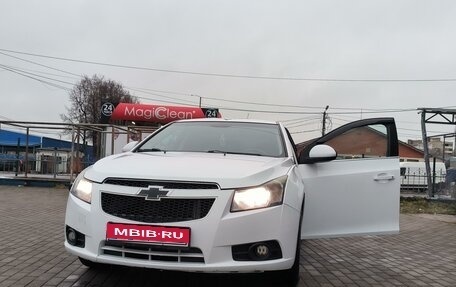 Chevrolet Cruze II, 2010 год, 730 000 рублей, 1 фотография