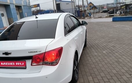 Chevrolet Cruze II, 2010 год, 730 000 рублей, 5 фотография