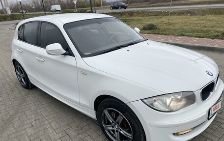 BMW 1 серия, 2011 год, 970 000 рублей, 2 фотография