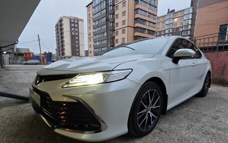 Toyota Camry, 2021 год, 4 400 000 рублей, 7 фотография