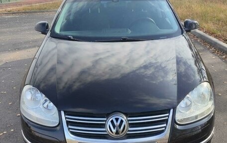 Volkswagen Jetta VI, 2009 год, 780 000 рублей, 1 фотография