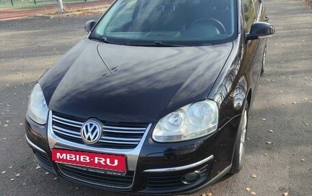 Volkswagen Jetta VI, 2009 год, 780 000 рублей, 4 фотография