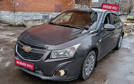 Chevrolet Cruze II, 2013 год, 840 000 рублей, 3 фотография