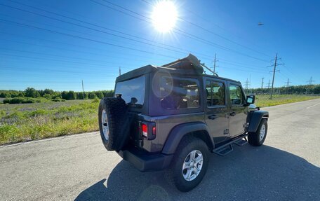 Jeep Wrangler, 2019 год, 4 290 000 рублей, 26 фотография