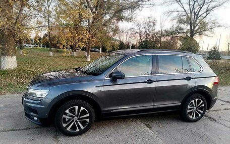 Volkswagen Tiguan II, 2020 год, 2 985 000 рублей, 1 фотография