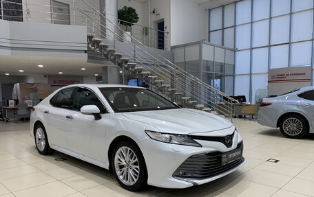 Toyota Camry, 2019 год, 3 050 000 рублей, 7 фотография