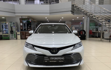 Toyota Camry, 2019 год, 3 050 000 рублей, 6 фотография