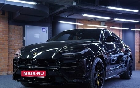 Lamborghini Urus I, 2022 год, 33 500 000 рублей, 4 фотография