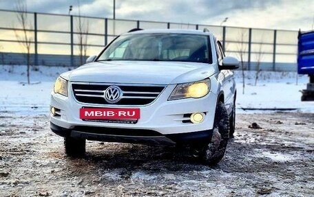 Volkswagen Tiguan I, 2010 год, 1 500 000 рублей, 2 фотография