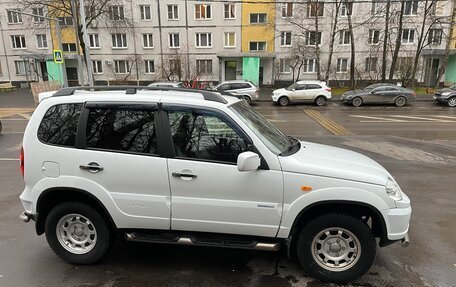 Chevrolet Niva I рестайлинг, 2011 год, 500 000 рублей, 2 фотография