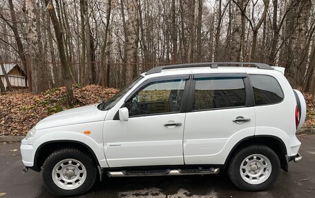 Chevrolet Niva I рестайлинг, 2011 год, 500 000 рублей, 3 фотография