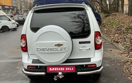 Chevrolet Niva I рестайлинг, 2011 год, 500 000 рублей, 4 фотография