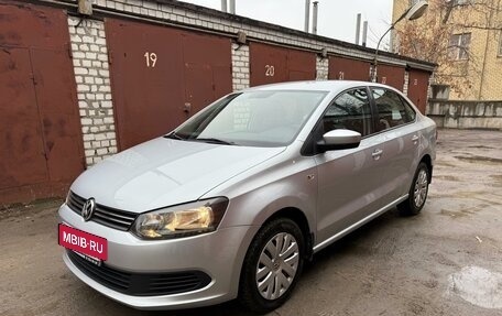 Volkswagen Polo VI (EU Market), 2014 год, 975 000 рублей, 3 фотография