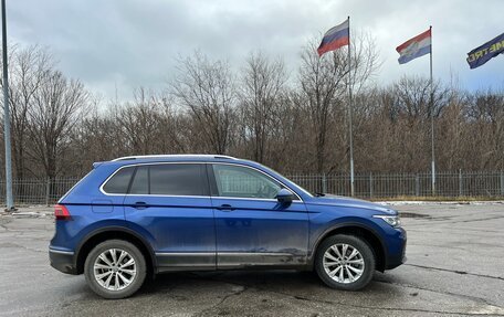 Volkswagen Tiguan II, 2021 год, 3 237 000 рублей, 19 фотография