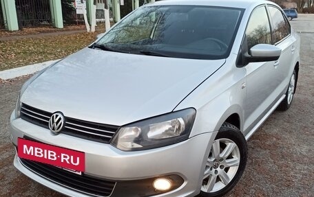 Volkswagen Polo VI (EU Market), 2012 год, 765 000 рублей, 2 фотография