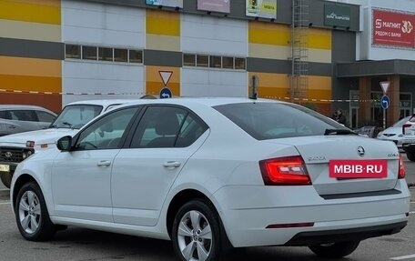 Skoda Octavia, 2018 год, 1 990 000 рублей, 5 фотография