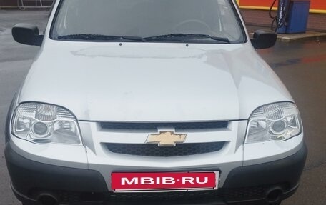 Chevrolet Niva I рестайлинг, 2011 год, 560 000 рублей, 8 фотография