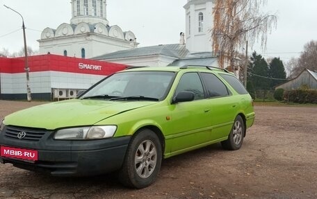 Toyota Camry, 1997 год, 300 000 рублей, 1 фотография