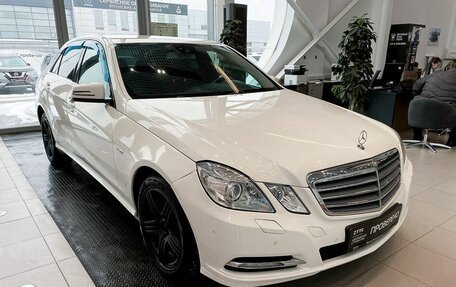 Mercedes-Benz E-Класс, 2012 год, 1 569 000 рублей, 3 фотография