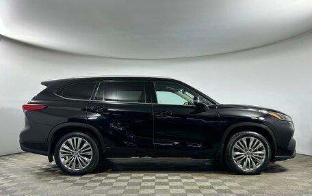 Toyota Highlander, 2021 год, 5 799 000 рублей, 4 фотография