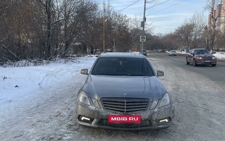 Mercedes-Benz E-Класс, 2011 год, 1 700 000 рублей, 1 фотография