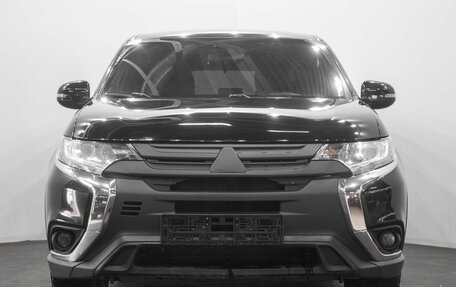 Mitsubishi Outlander III рестайлинг 3, 2018 год, 2 379 000 рублей, 16 фотография