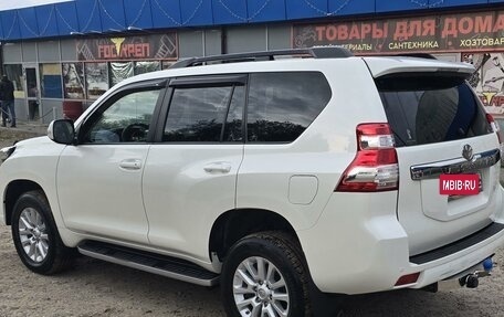 Toyota Land Cruiser Prado 150 рестайлинг 2, 2016 год, 4 900 000 рублей, 6 фотография