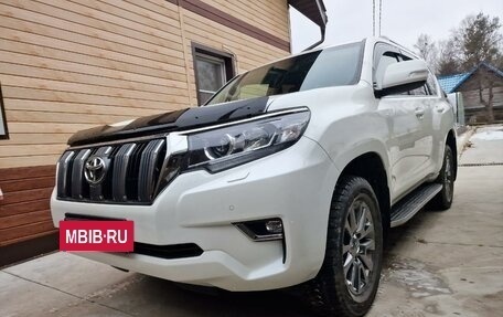 Toyota Land Cruiser Prado 150 рестайлинг 2, 2019 год, 5 800 000 рублей, 2 фотография