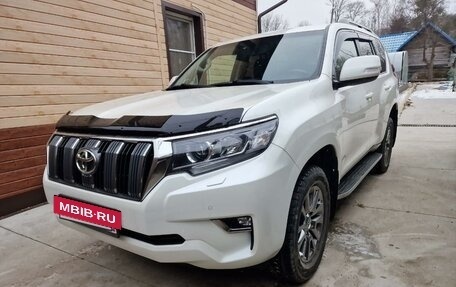 Toyota Land Cruiser Prado 150 рестайлинг 2, 2019 год, 5 800 000 рублей, 7 фотография