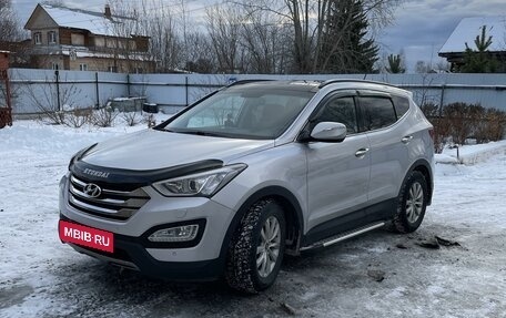 Hyundai Santa Fe III рестайлинг, 2012 год, 2 350 000 рублей, 3 фотография