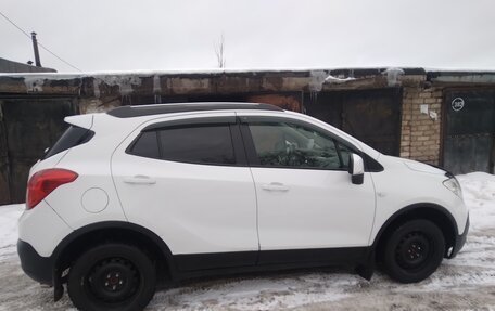 Opel Mokka I, 2013 год, 1 016 000 рублей, 26 фотография