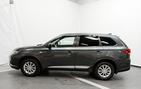 Mitsubishi Outlander III рестайлинг 3, 2018 год, 2 431 000 рублей, 8 фотография