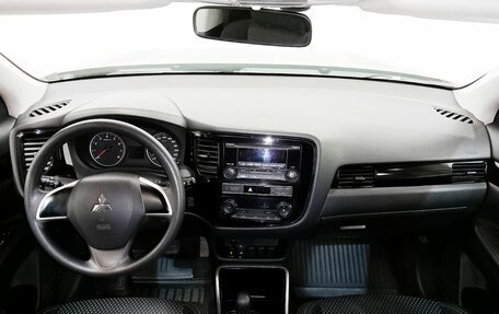 Mitsubishi Outlander III рестайлинг 3, 2018 год, 2 431 000 рублей, 14 фотография