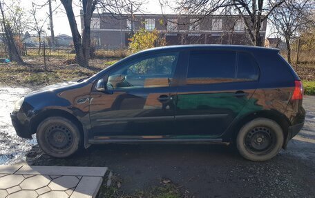 Volkswagen Golf V, 2004 год, 400 000 рублей, 3 фотография