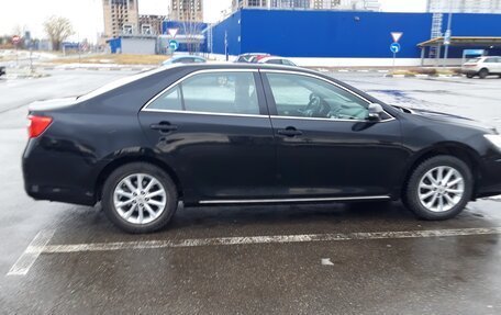 Toyota Camry, 2014 год, 2 150 000 рублей, 2 фотография