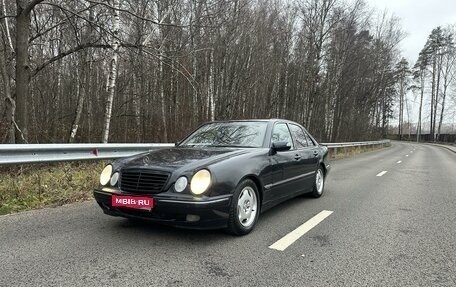 Mercedes-Benz E-Класс, 2000 год, 580 000 рублей, 1 фотография